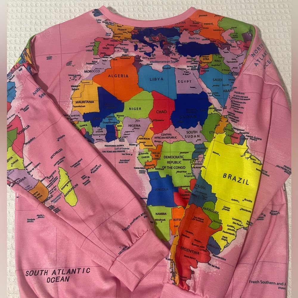 Retro world map sweatshirt